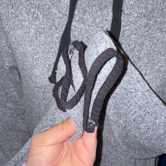 Old Navy Active- Women's Grey Hoodie Size Medium - Picture 11 of 17